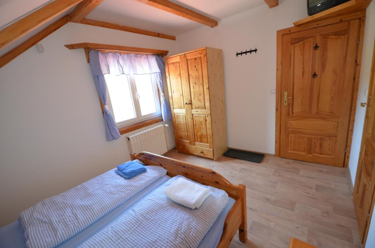 Penzion Lion Pec pod Sněžkou Exterior foto