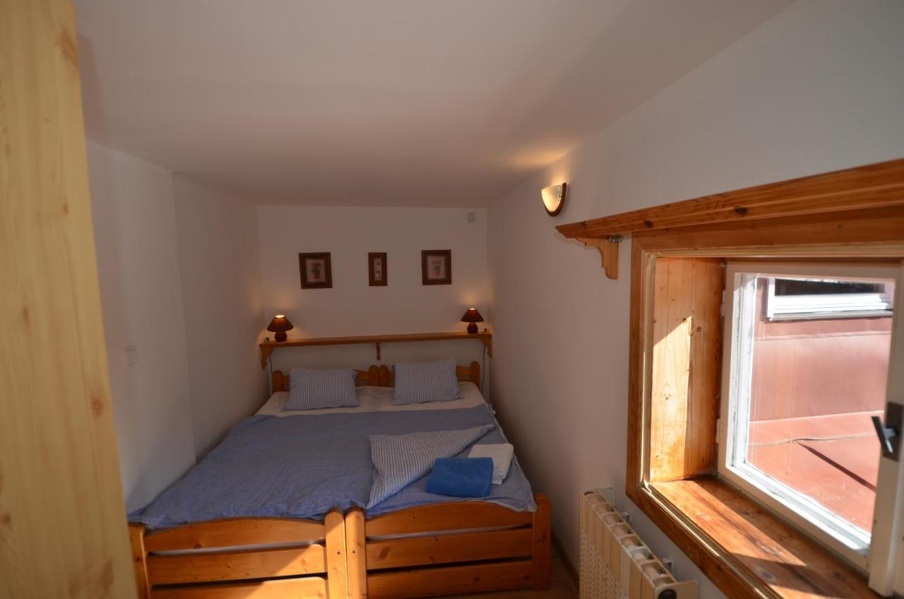 Penzion Lion Pec pod Sněžkou Exterior foto